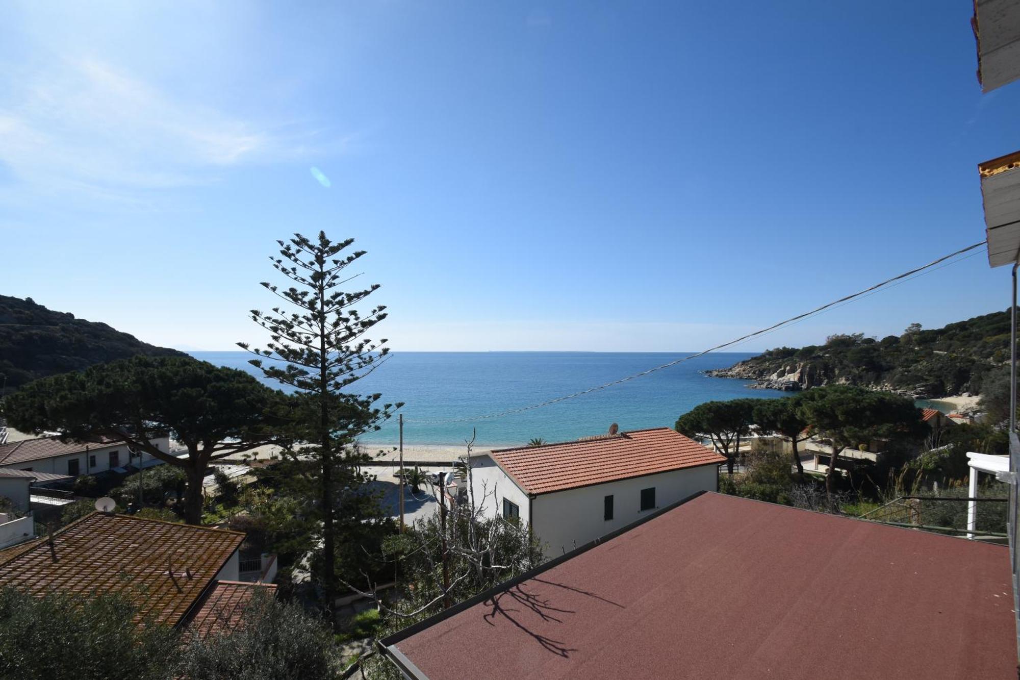 Appartamenti Cavoli - Vista Mare Con Terrazze, Clima E Posti Auto Spiaggia di Cavoli 외부 사진